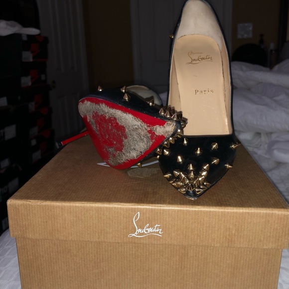 Christian Louboutin SPIKE PUMPS great condition - Picture 4 of 4